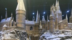 雪化粧のホグワーツ城の模型(スタジオツアー東京・出口エリア)