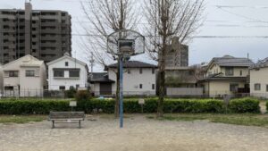 岐阜市　バスケットゴールのある公園福光公園。小さな公園ですがシュート練習が楽しめます